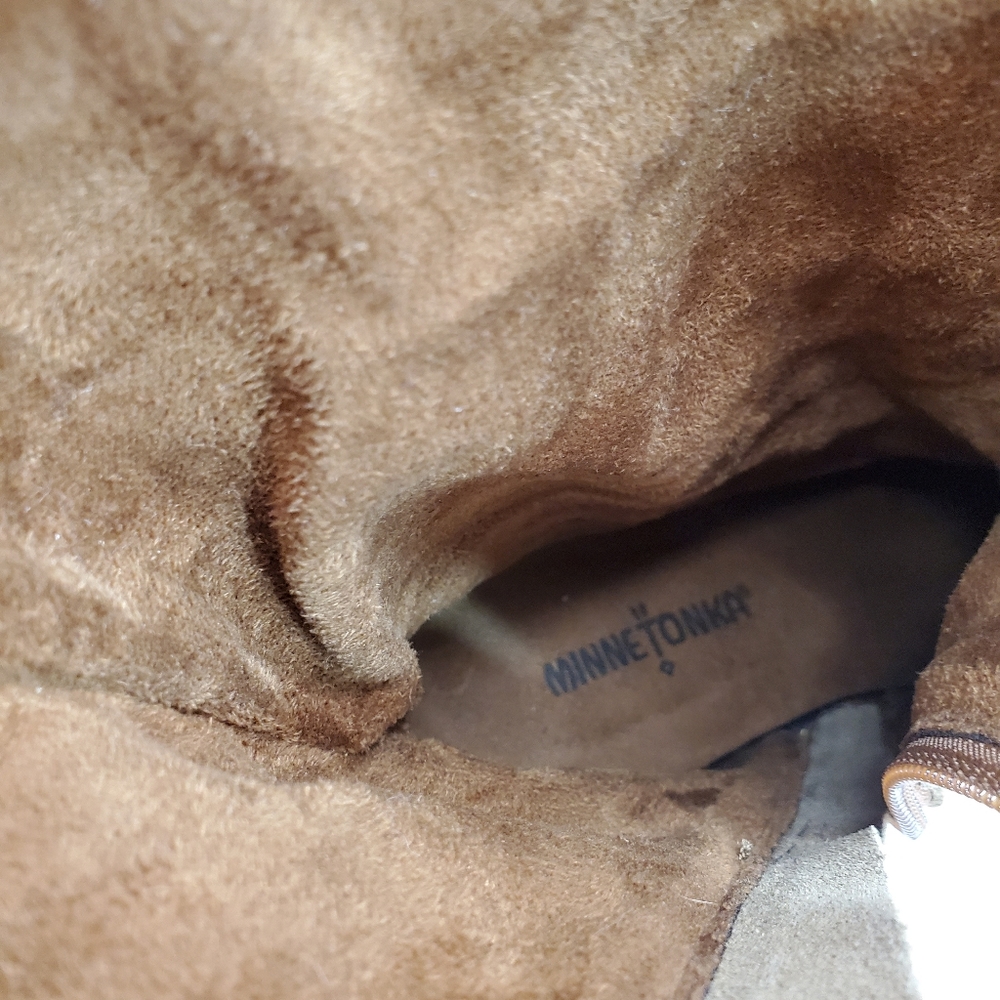 Minnetonka Suede Leather mid calf brown boots - Picture 7 of 7